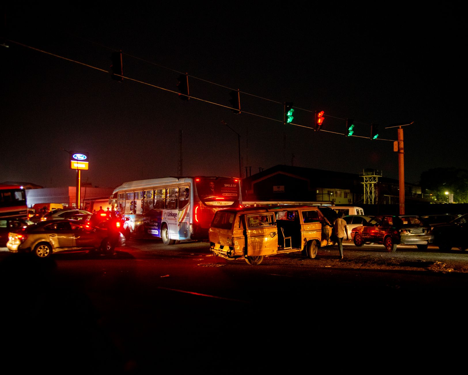 One dead in two-vehicle crash at Queen and Dixie in Brampton