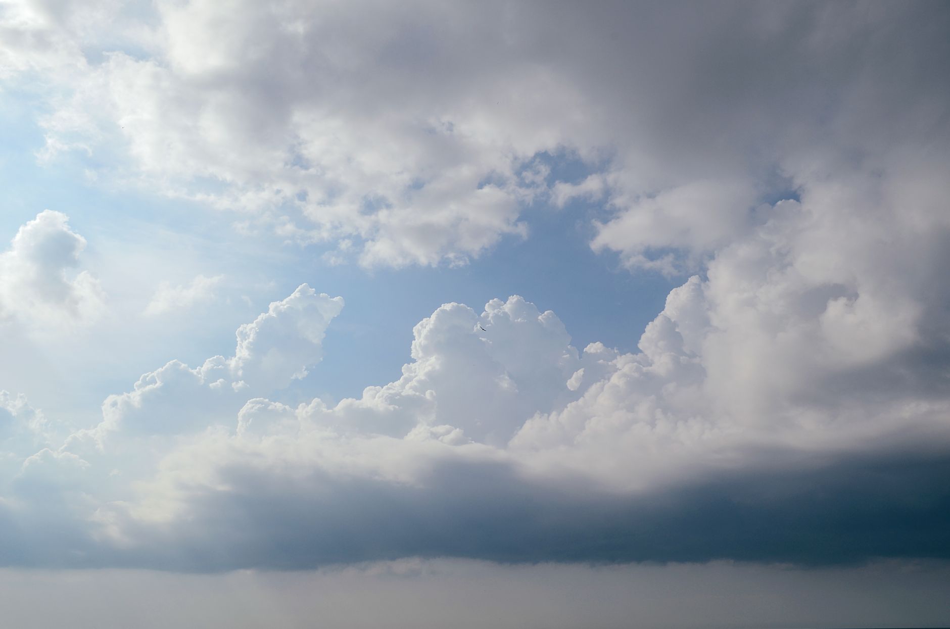 Montréal weather: Humid start to the week, sunshine returns by Friday
