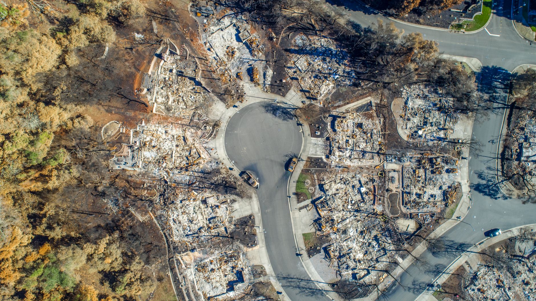 Northern Manitoba evacuations grow as wildfires threaten communities