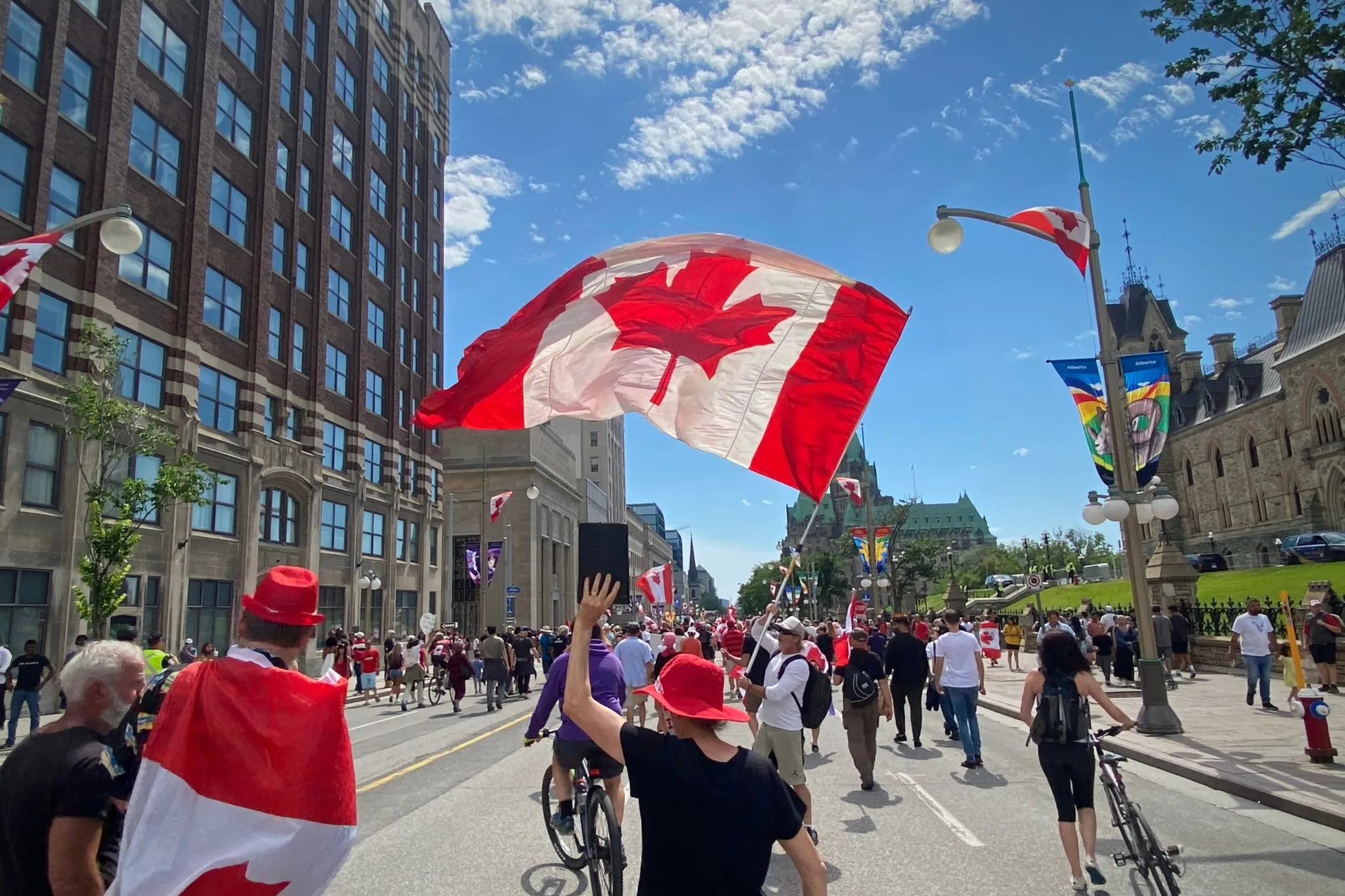 Canada ranks 14th most peaceful country as U.S. slips further