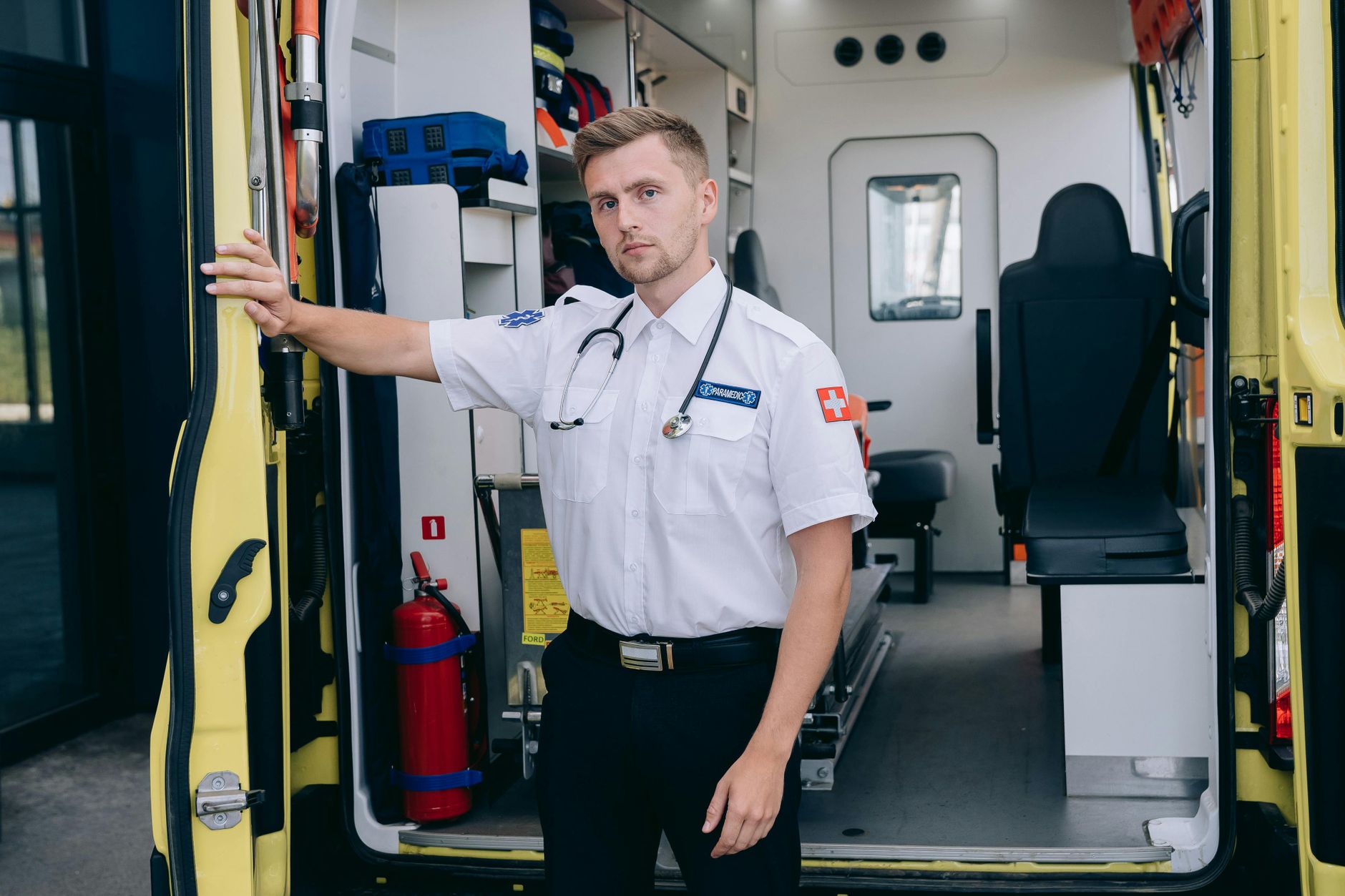 Retired paramedic launches permanent Ukraine aid fund
