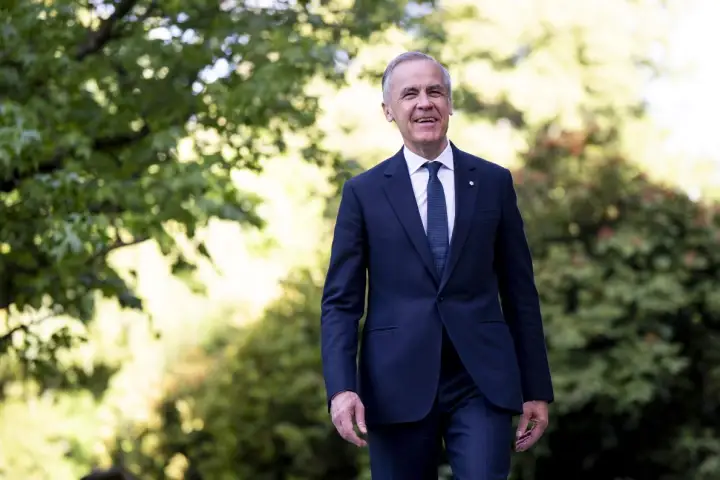 Trump threatens to end CUSMA; Carney says negotiations will proceed