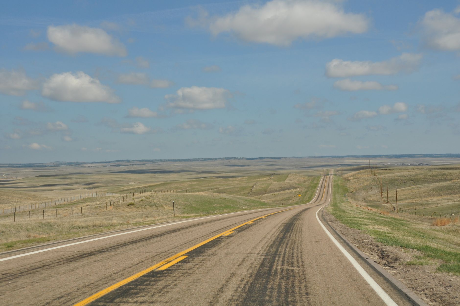 Highway 63 to Fort McMurray gets $15 million in emergency repairs after pothole crisis