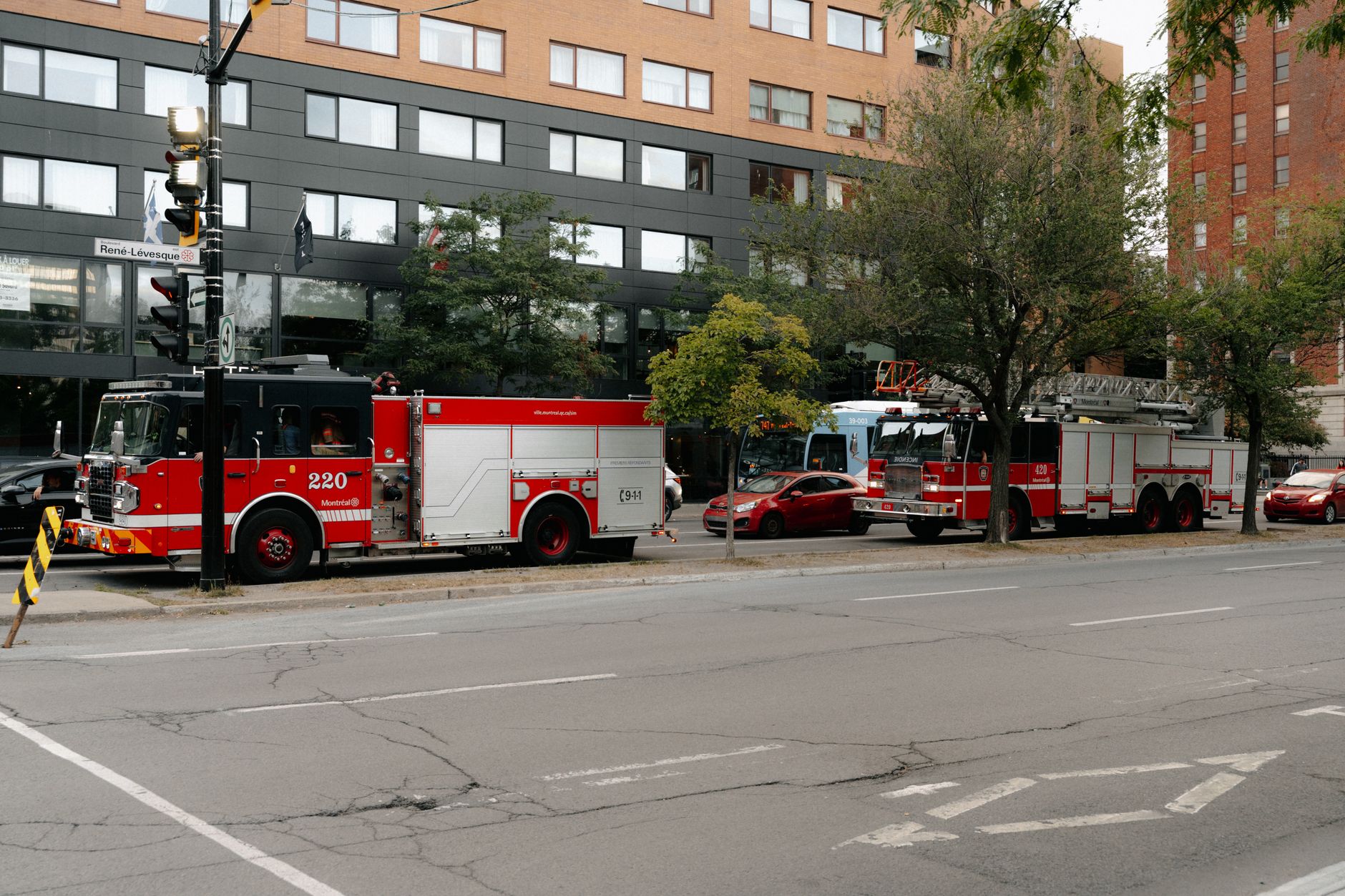Active shooter in Montreal's Côte-des-Neiges; 3 injured