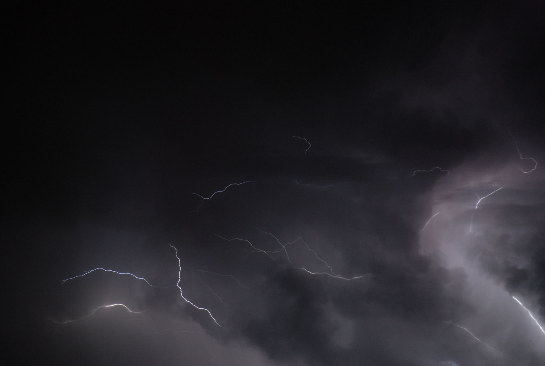 Severe thunderstorm watch issued for Calgary on Canada Day as severe weather approaches