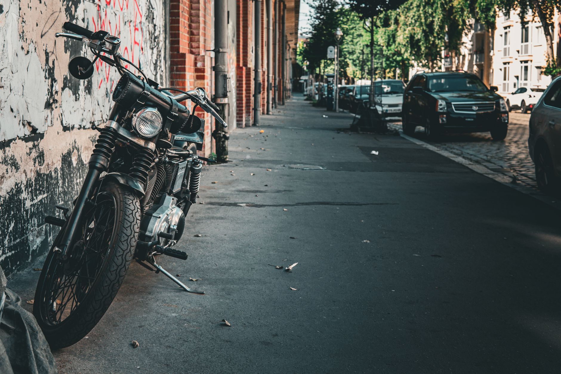 21-year-old man dies after motorcycle hits SUV on 34 Street