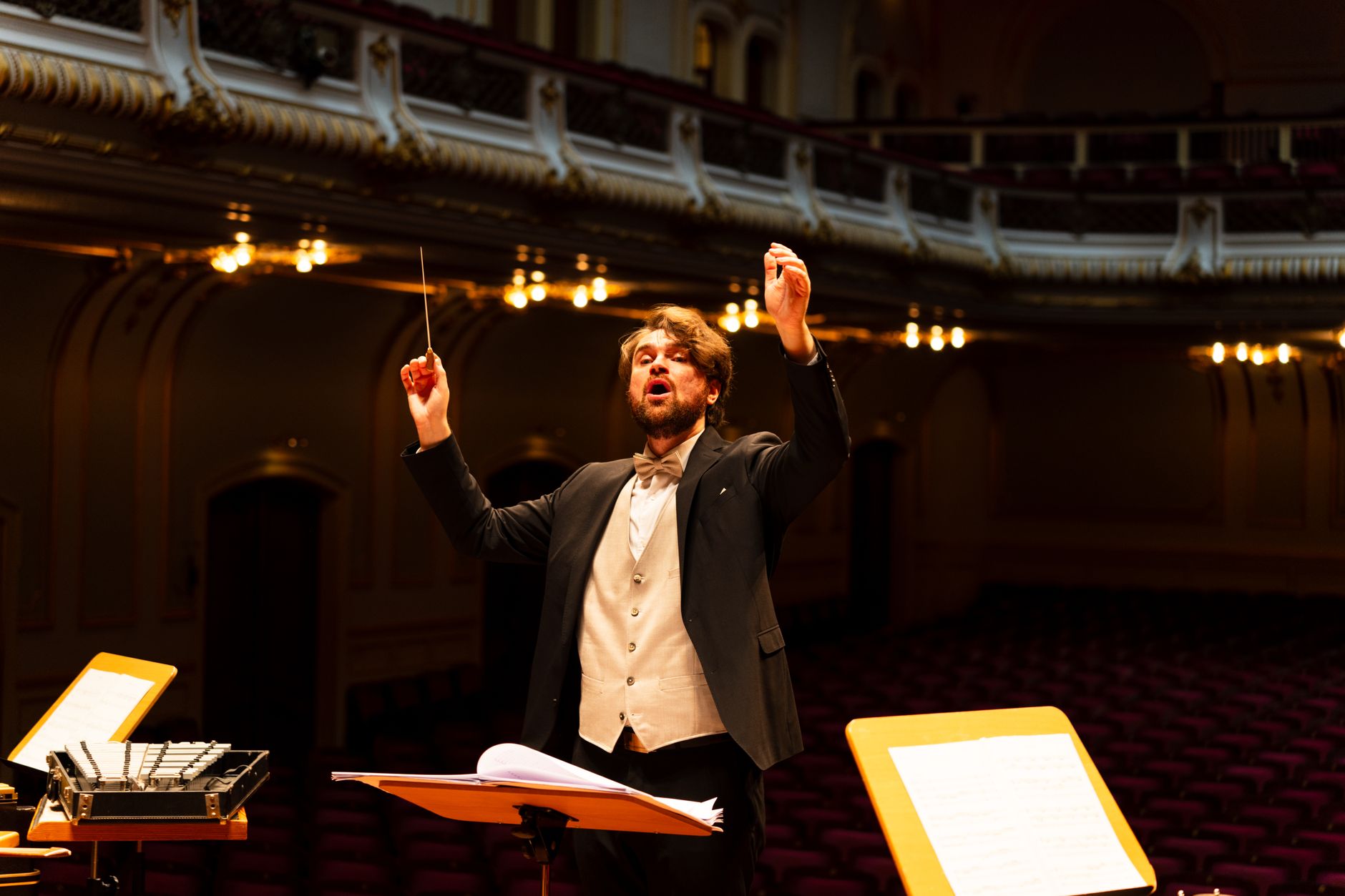 Stéphane Denève conducts Montreal Symphony on Saturday with modern orchestral vision