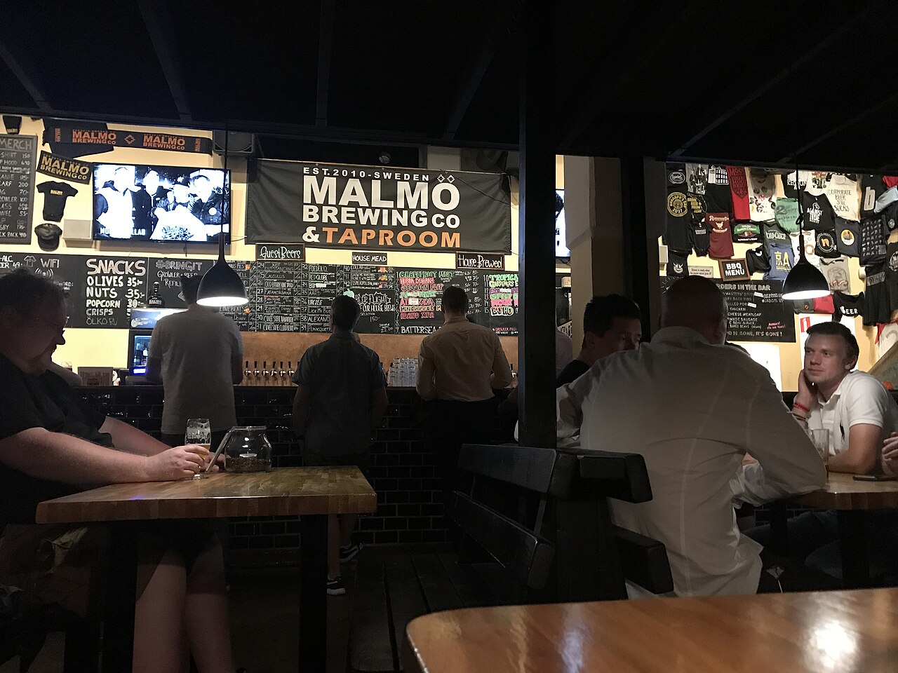 Sea Change Brewing opens Skelly Club on the Beltline with on-site brewing and Flat Boy Burgers