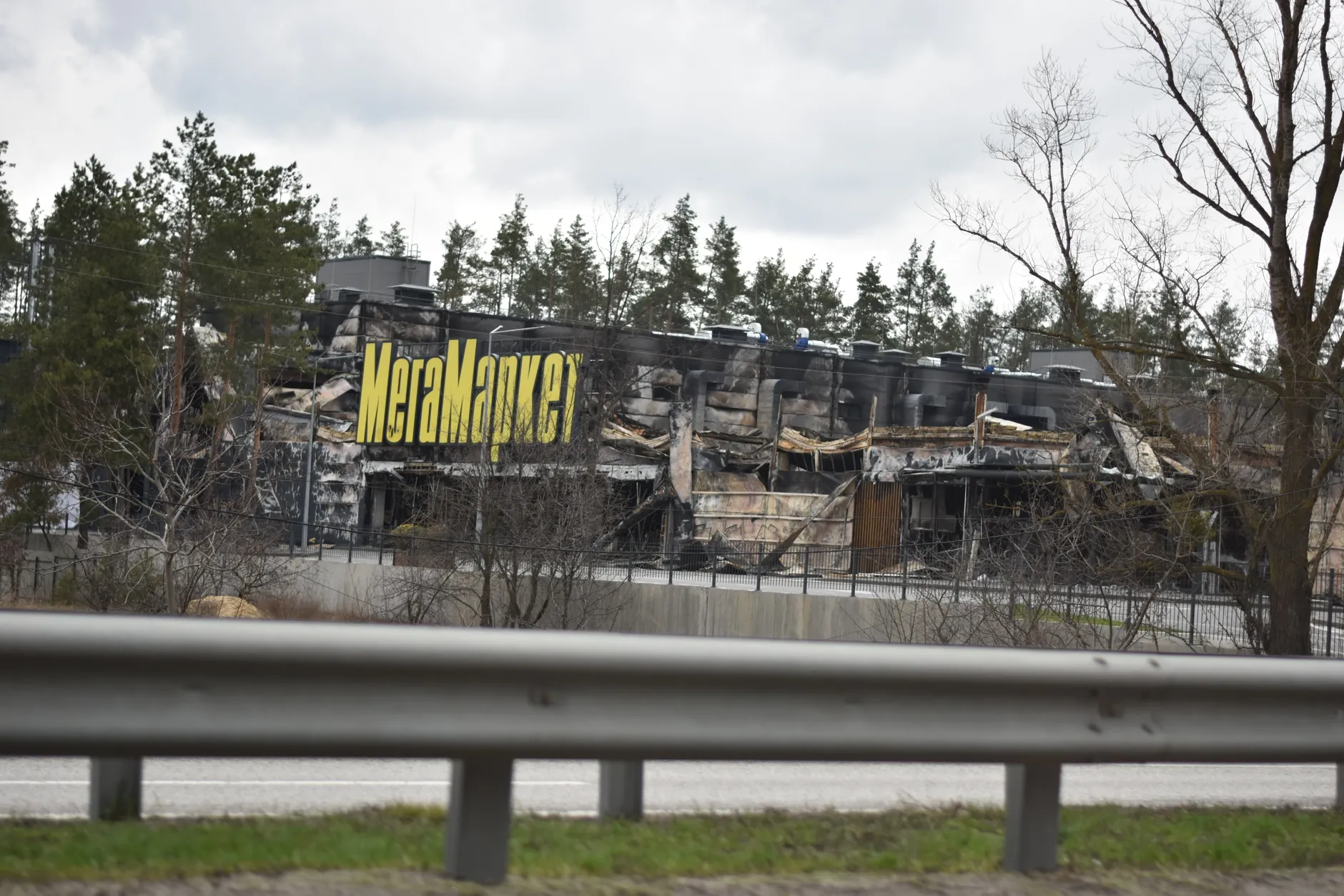 Police investigate suspected arson at Nöam kosher restaurant in Côte-des-Neiges