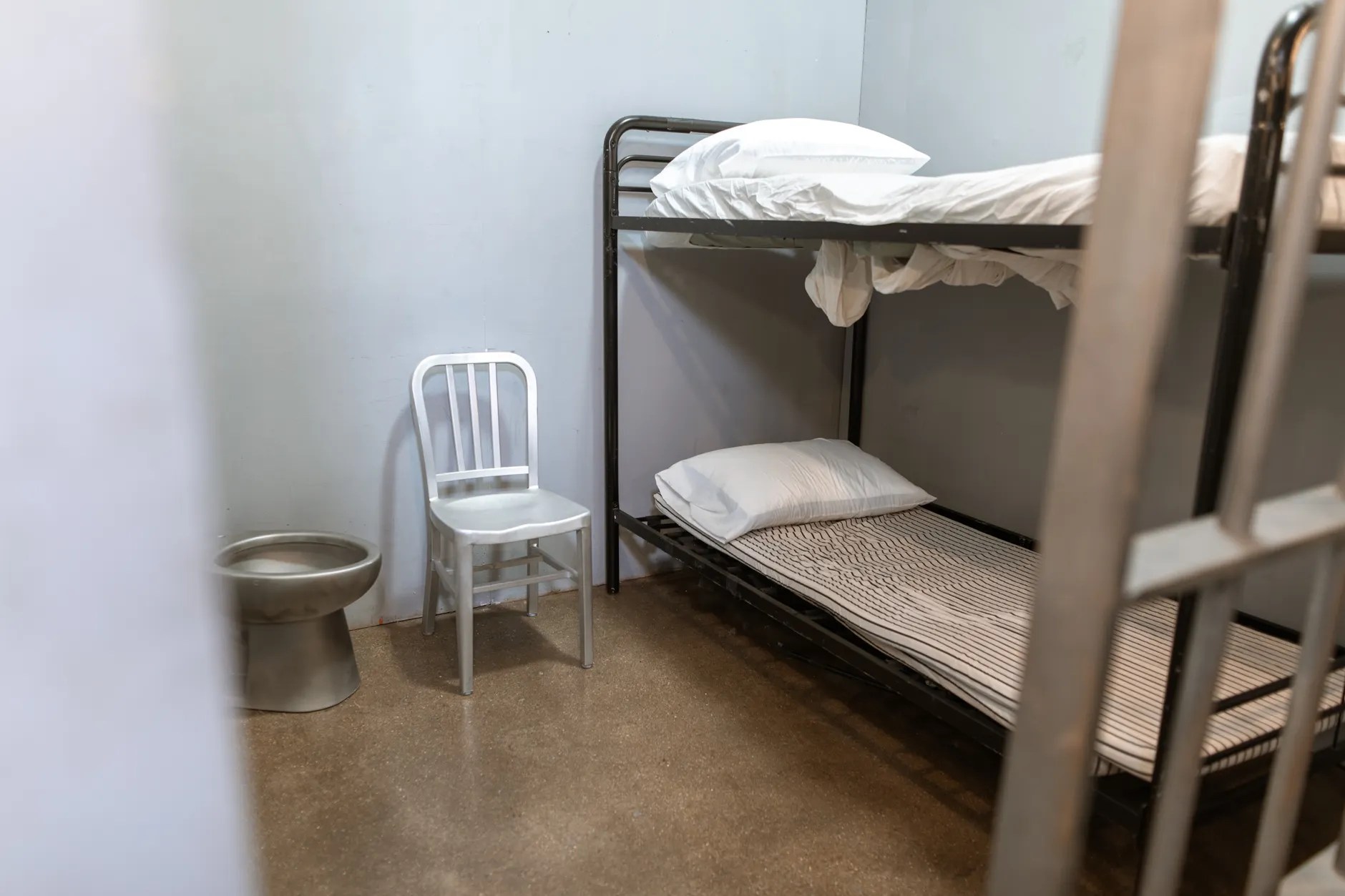 Man dies in Vancouver jail hours after arrest