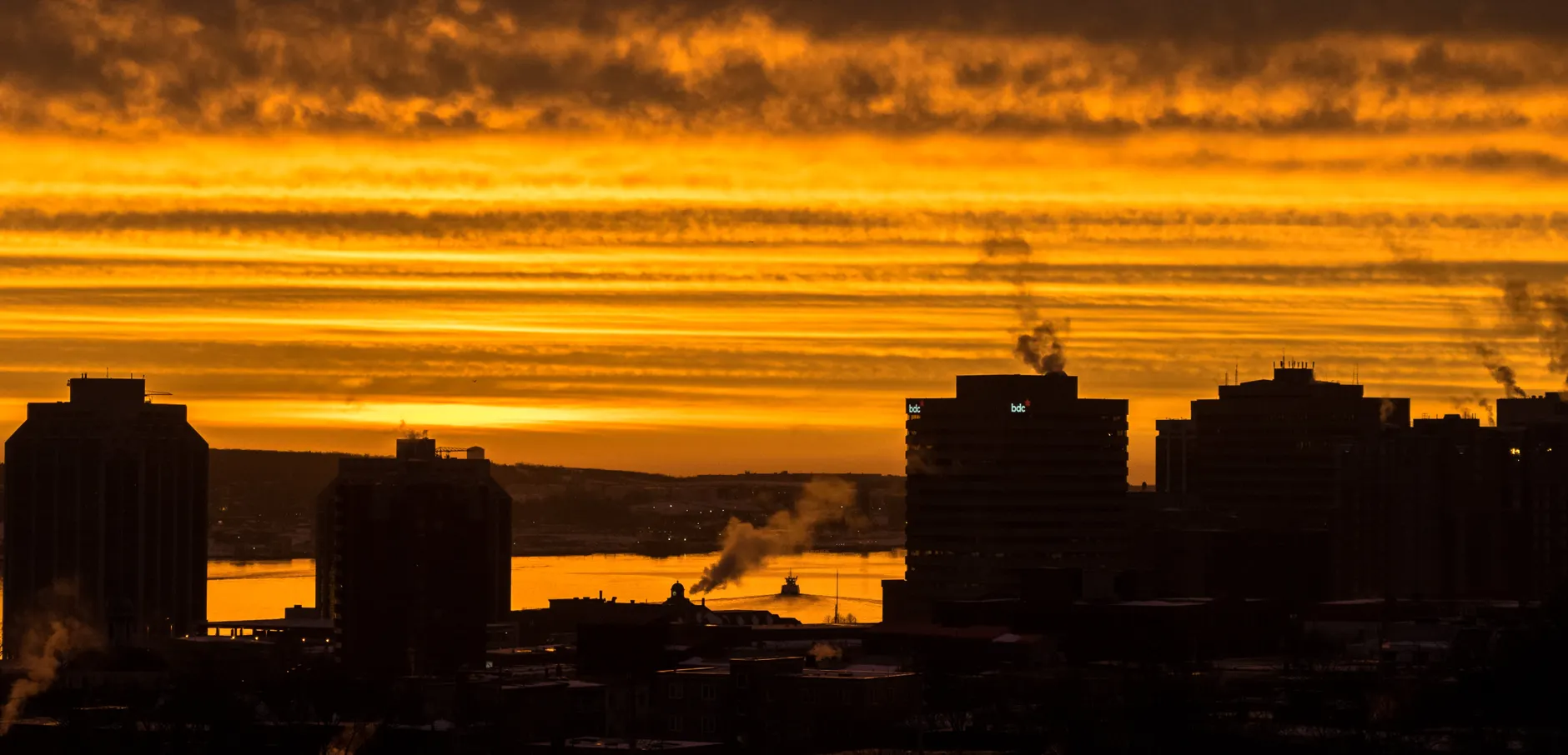 Smoky conditions return to Ottawa, but weekend should clear with mild temperatures