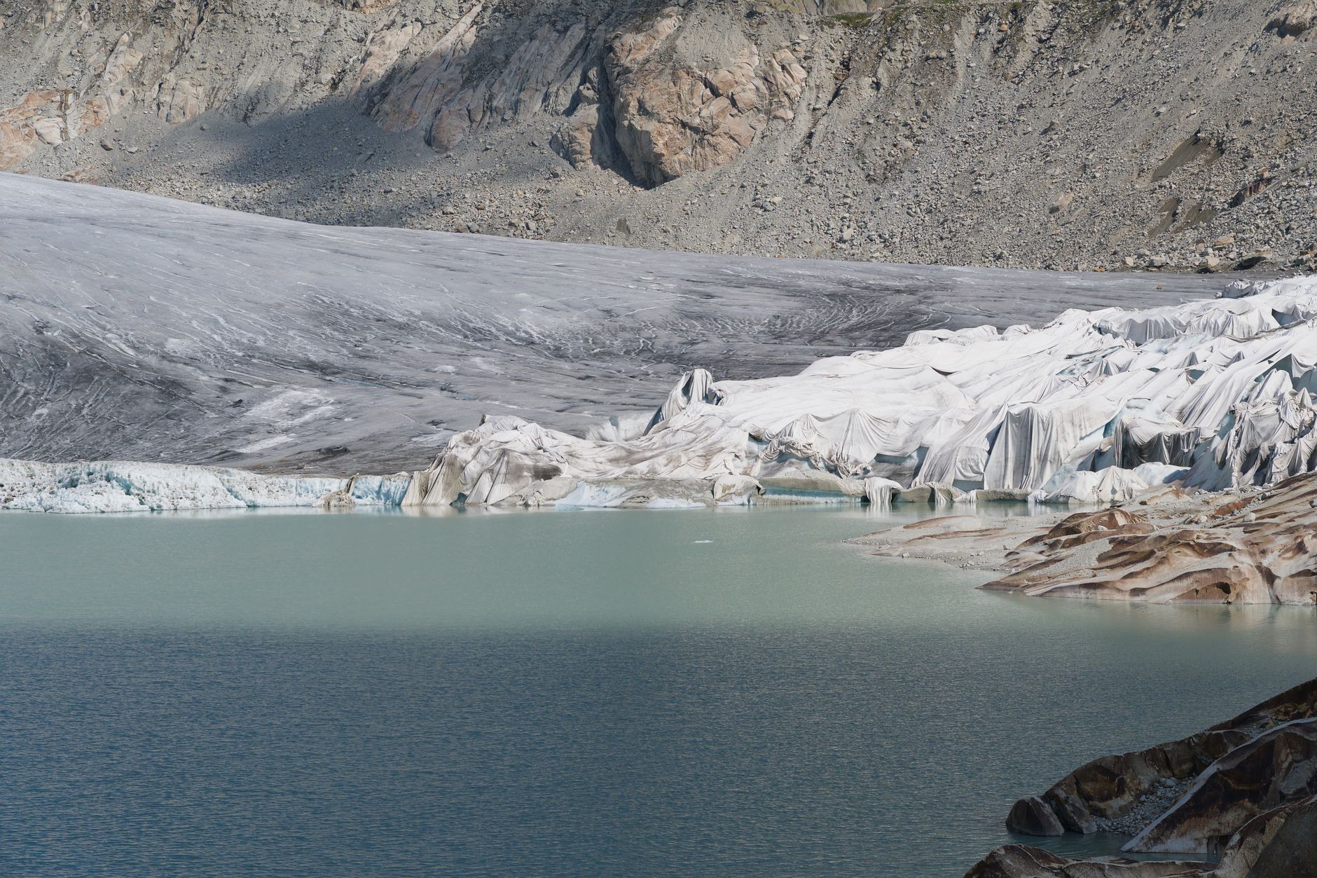 Glacier lake outburst sends floodwaters toward Pemberton