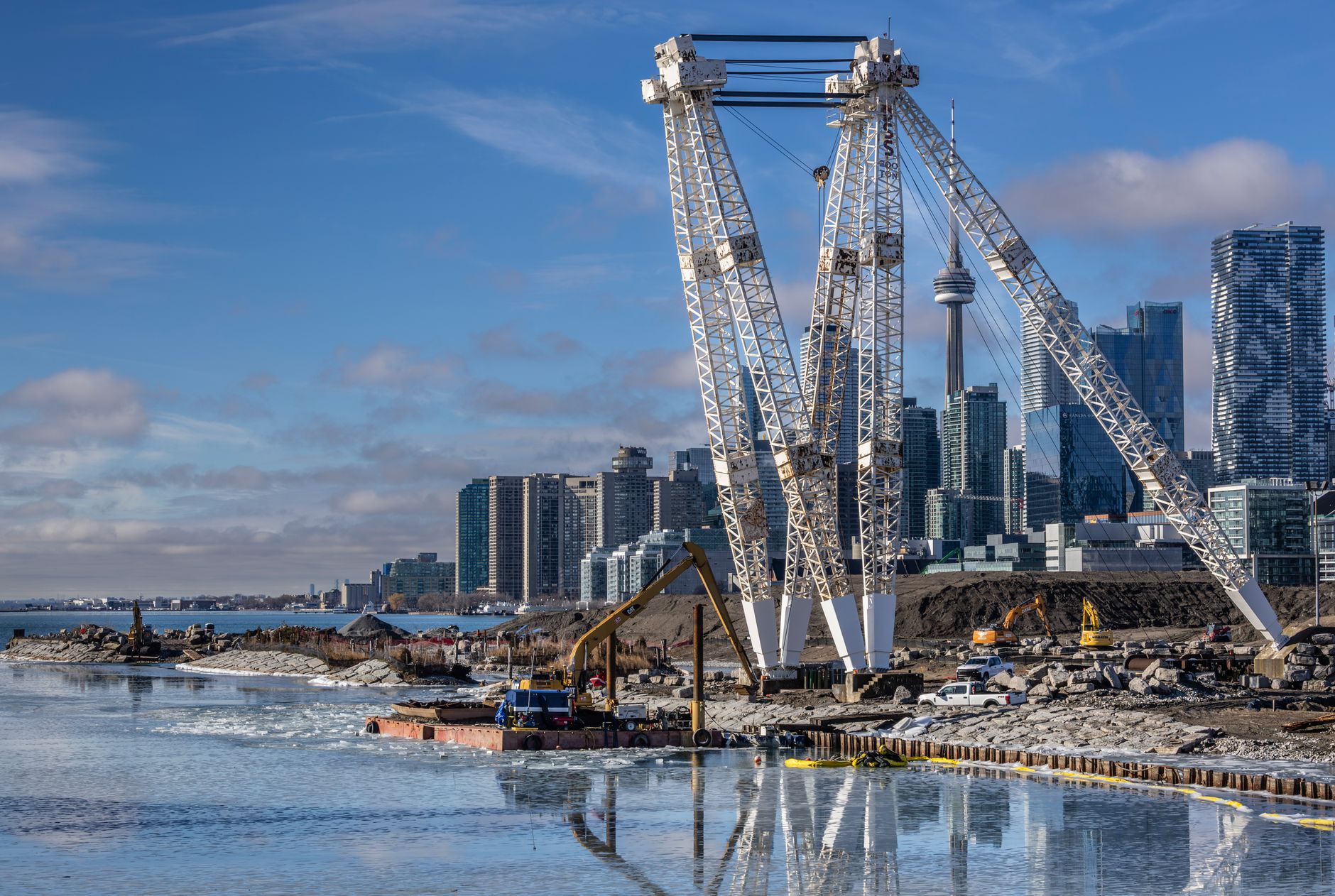 Billy Bishop expansion could affect 94,000 waterfront housing units
