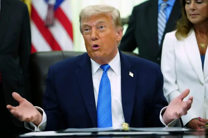 Trump signals no renewal of Canada-U.S.-Mexico trade deal