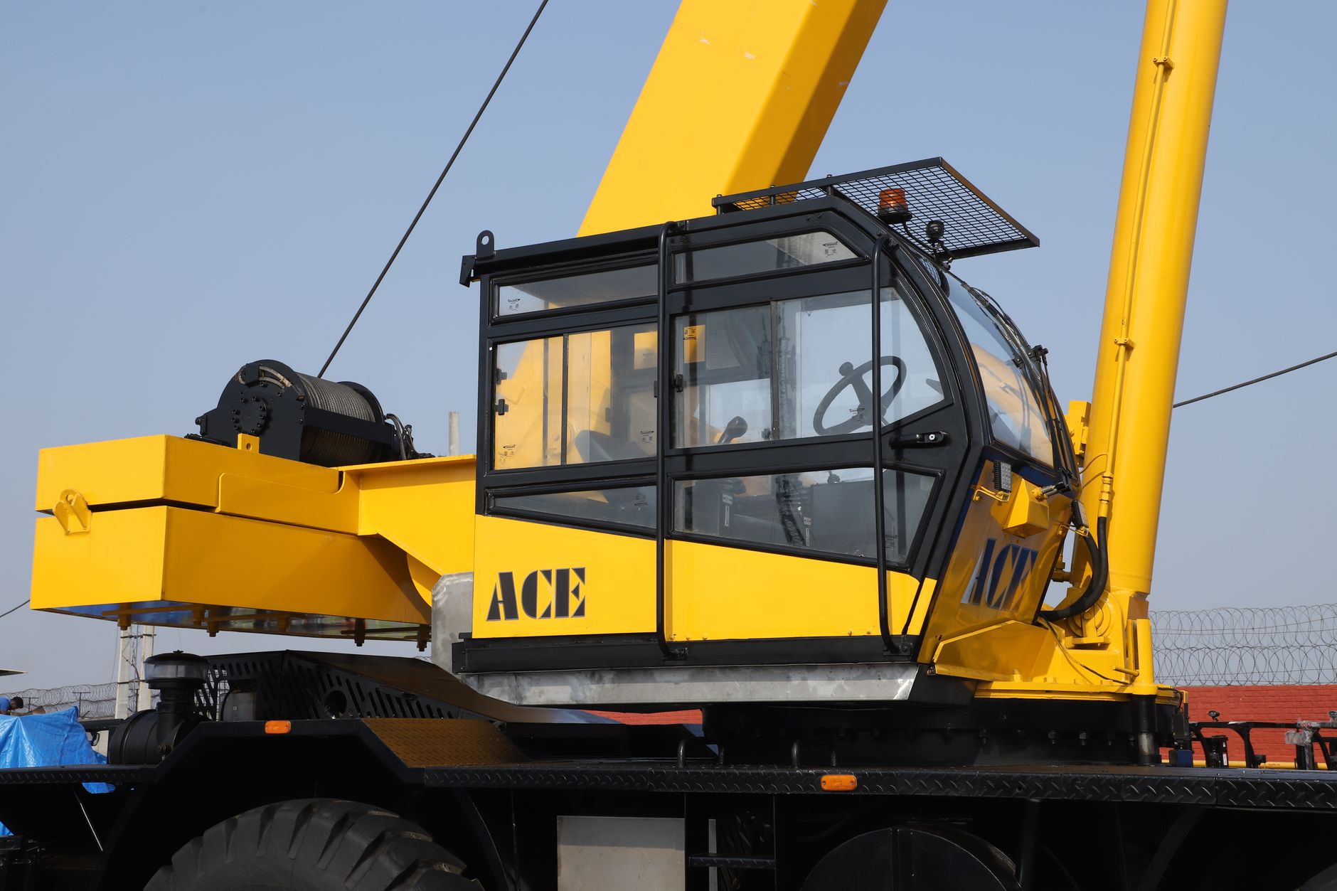 B.C. introduces apprenticeship requirements for crane operators effective immediately