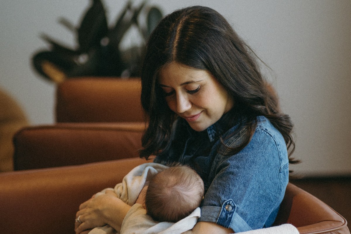 Documentary follows Longueuil mayor's life as new parent
