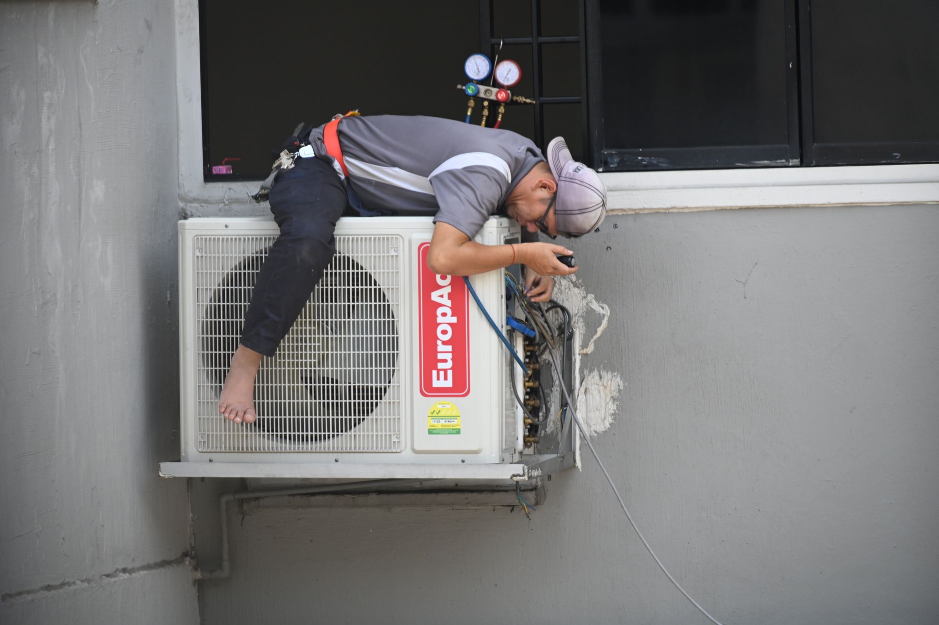 Montreal heat wave pushes air conditioning demand to breaking point