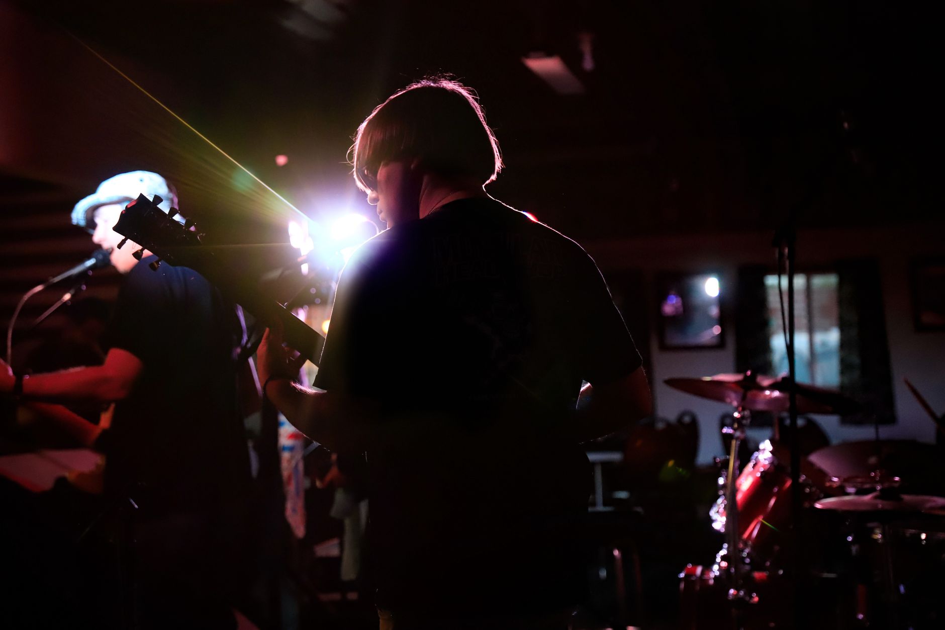 Live music and plays light up Montreal this July: Jazz Fest spirits, heavy rock and theatrical comedy