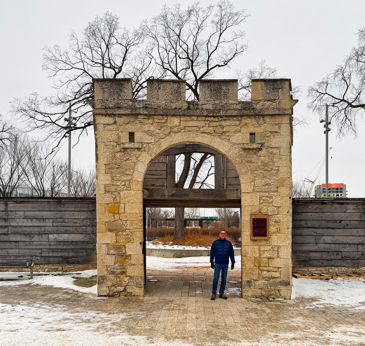 Politicians and Indigenous leaders gather at Fort Carlton to mark Treaty 6's 150th anniversary