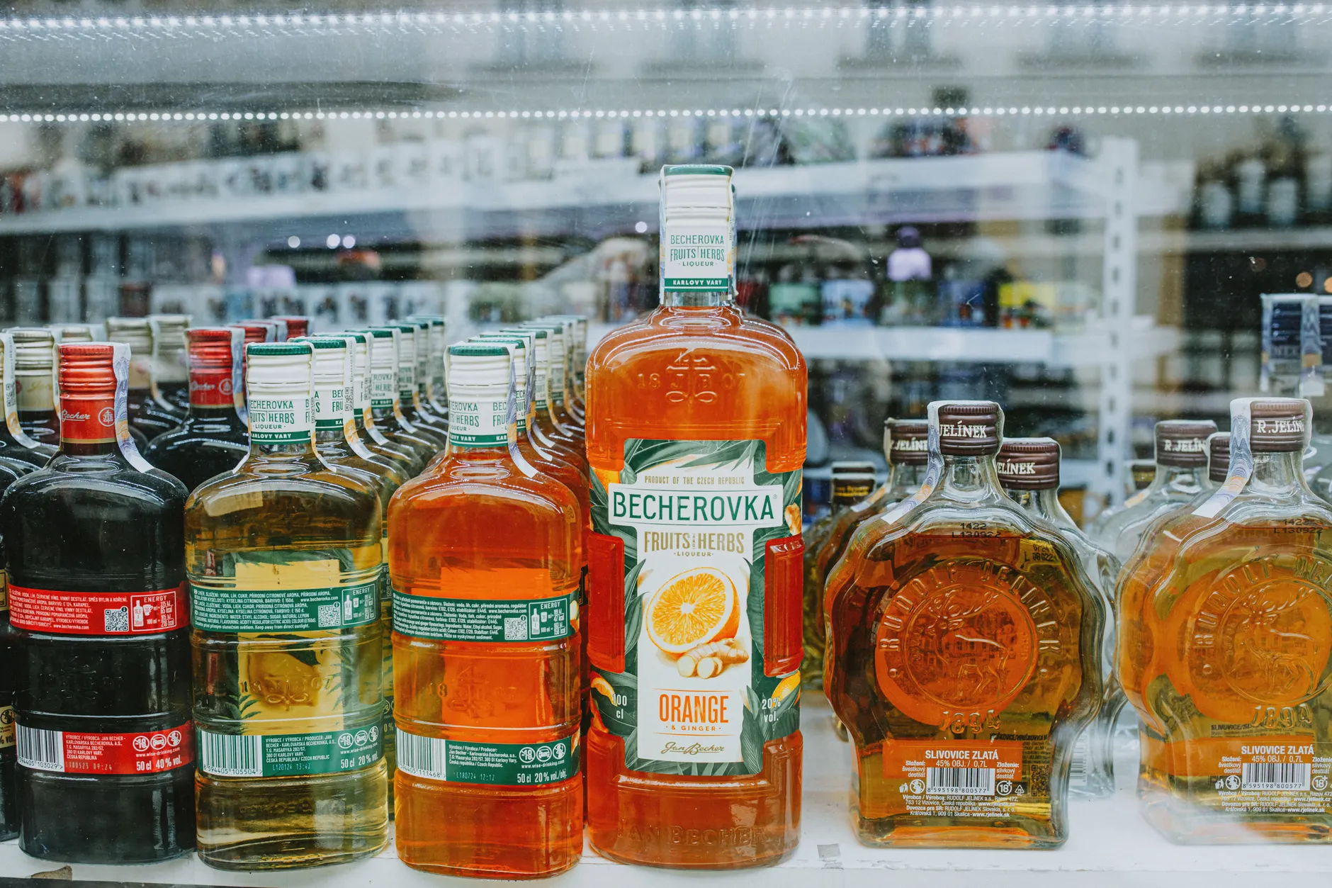 B.C. and nine provinces sign historic deal allowing direct-to-consumer alcohol sales