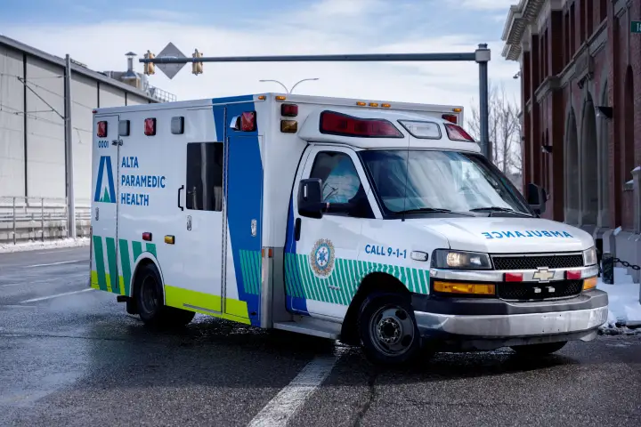 Paramedic rebranding scrapped after union backlash
