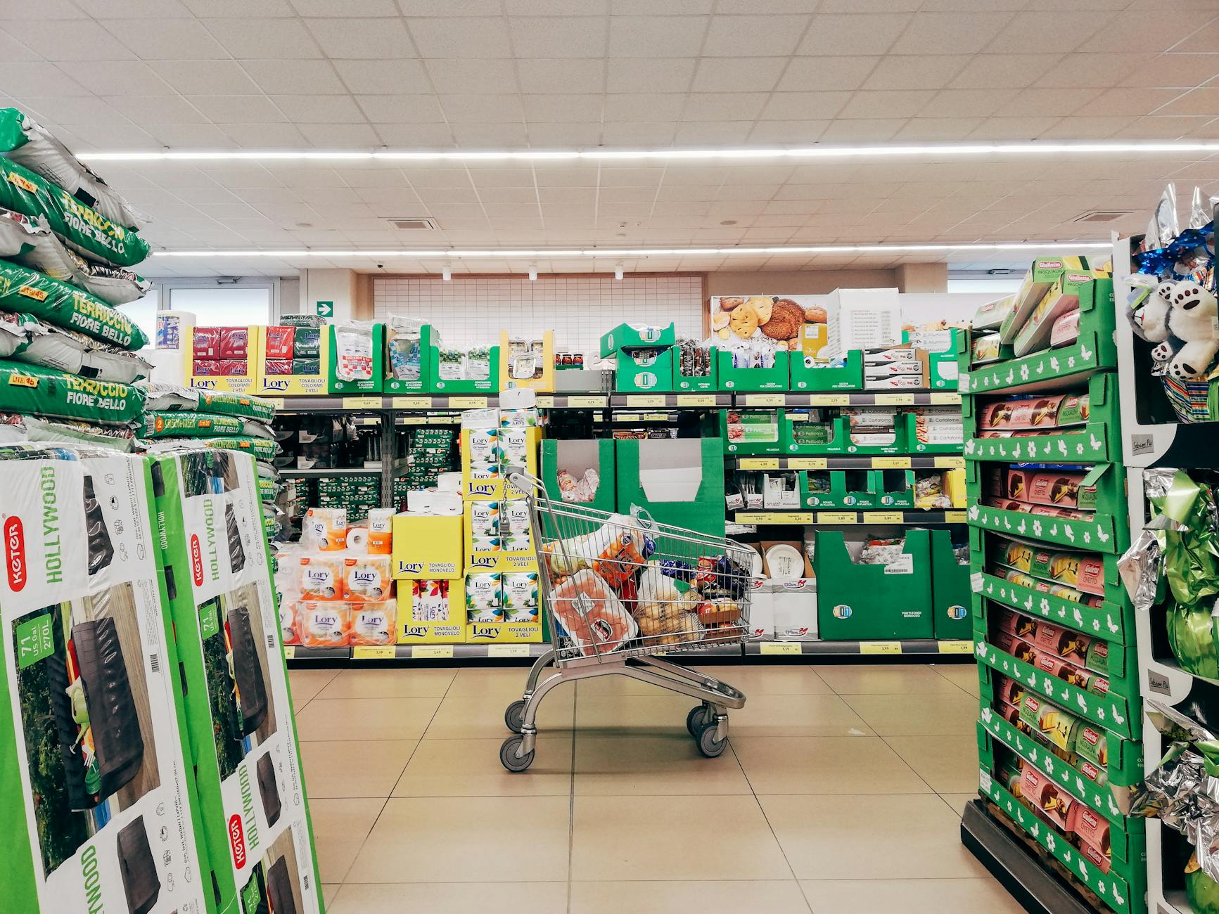 Fertilizer prices spike, pushing up grocery bills this year