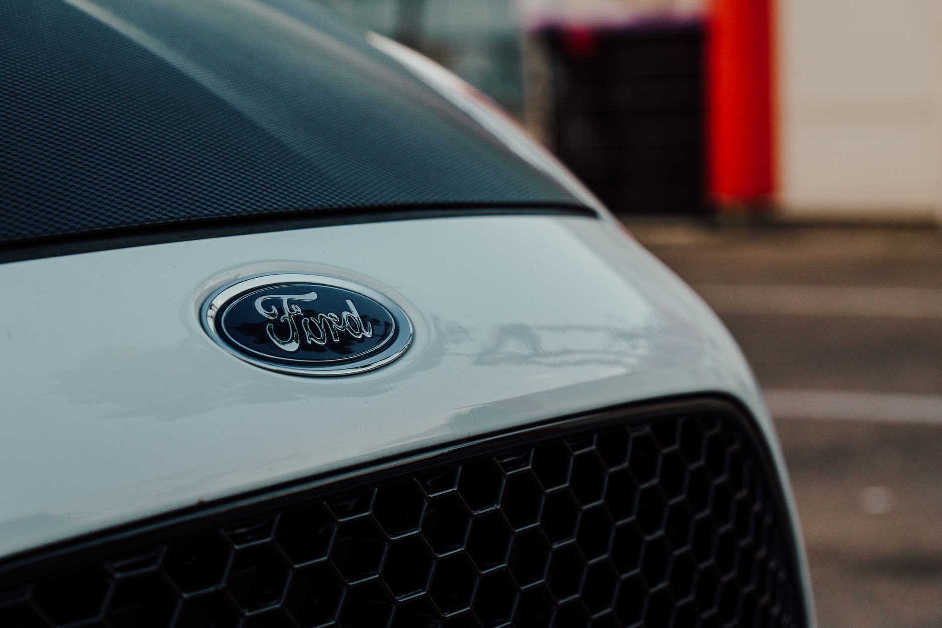 Did Ford government edit Ford Fest photo to hide protesters?
