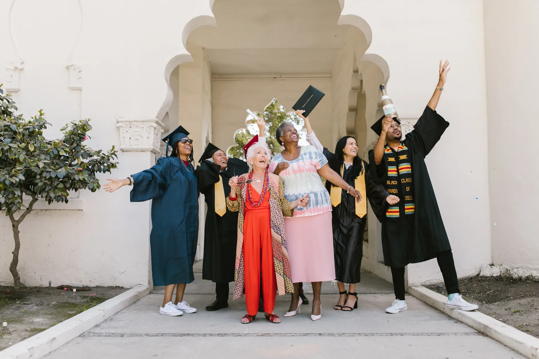 Ann Laubstein graduates with fifth university degree at 85