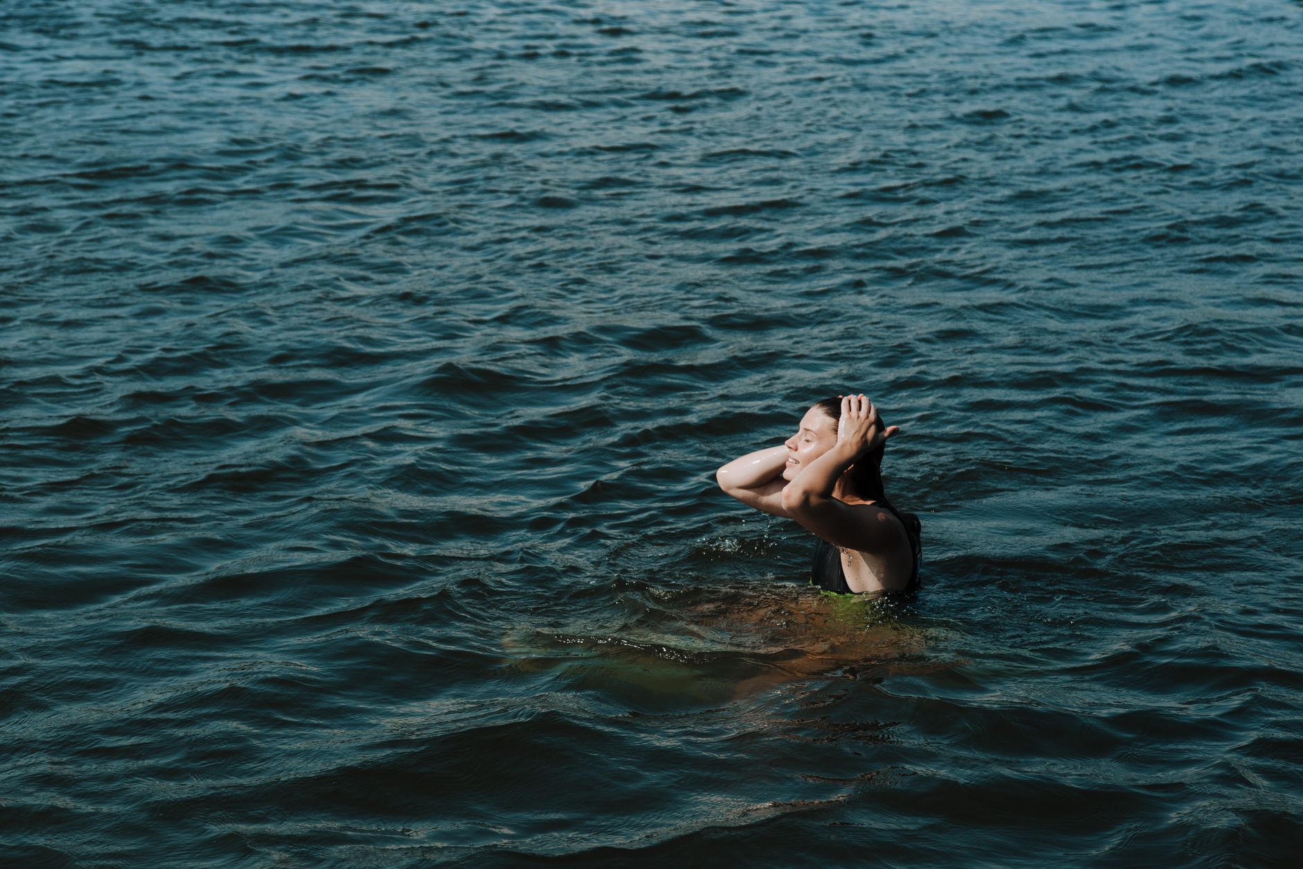 Lake Sundance closed to swimmers due to toxic blue-green algae bloom