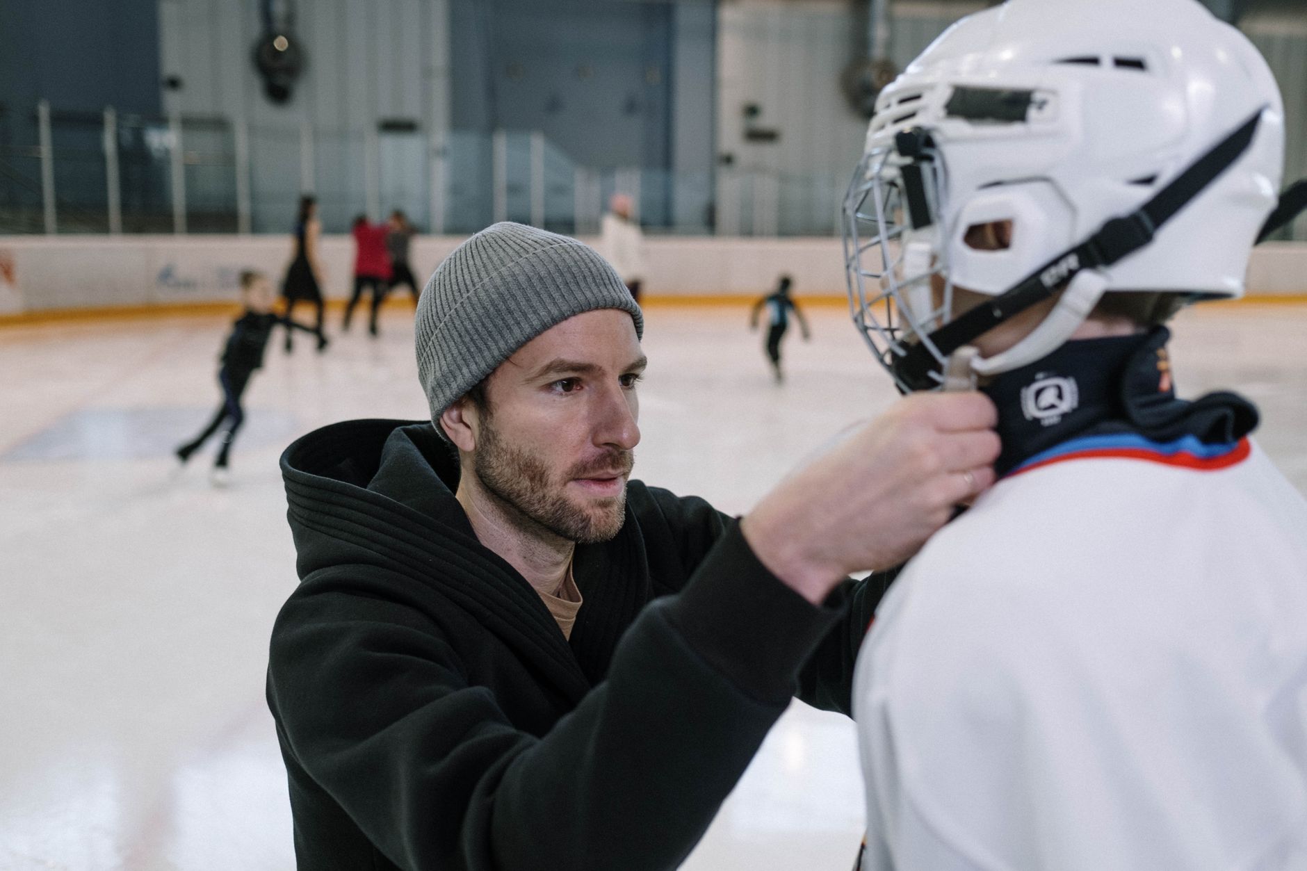 Claude Giroux stays with Senators, family considerations drove his one-year decision