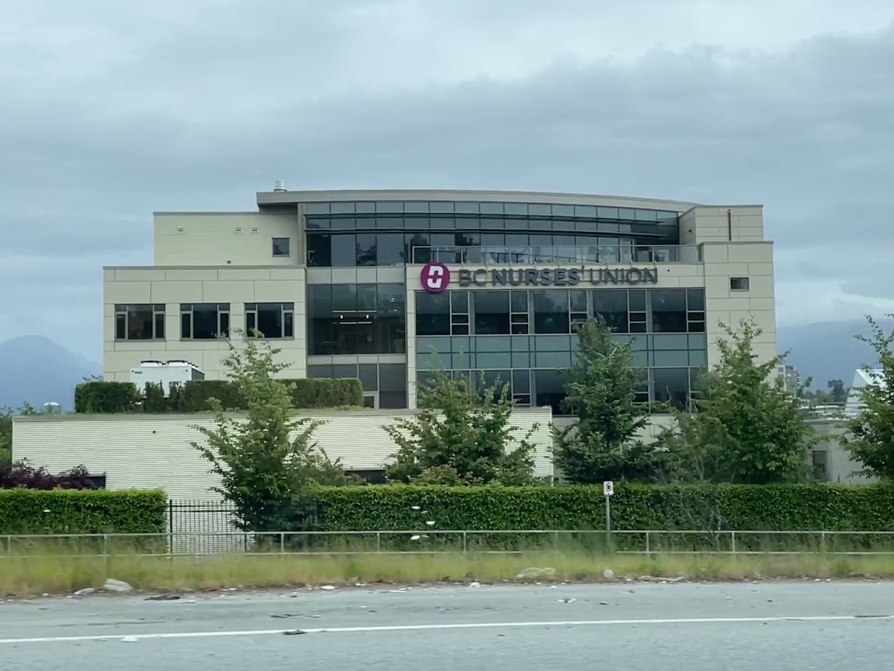 BC nurses reject tentative contract, demand better conditions