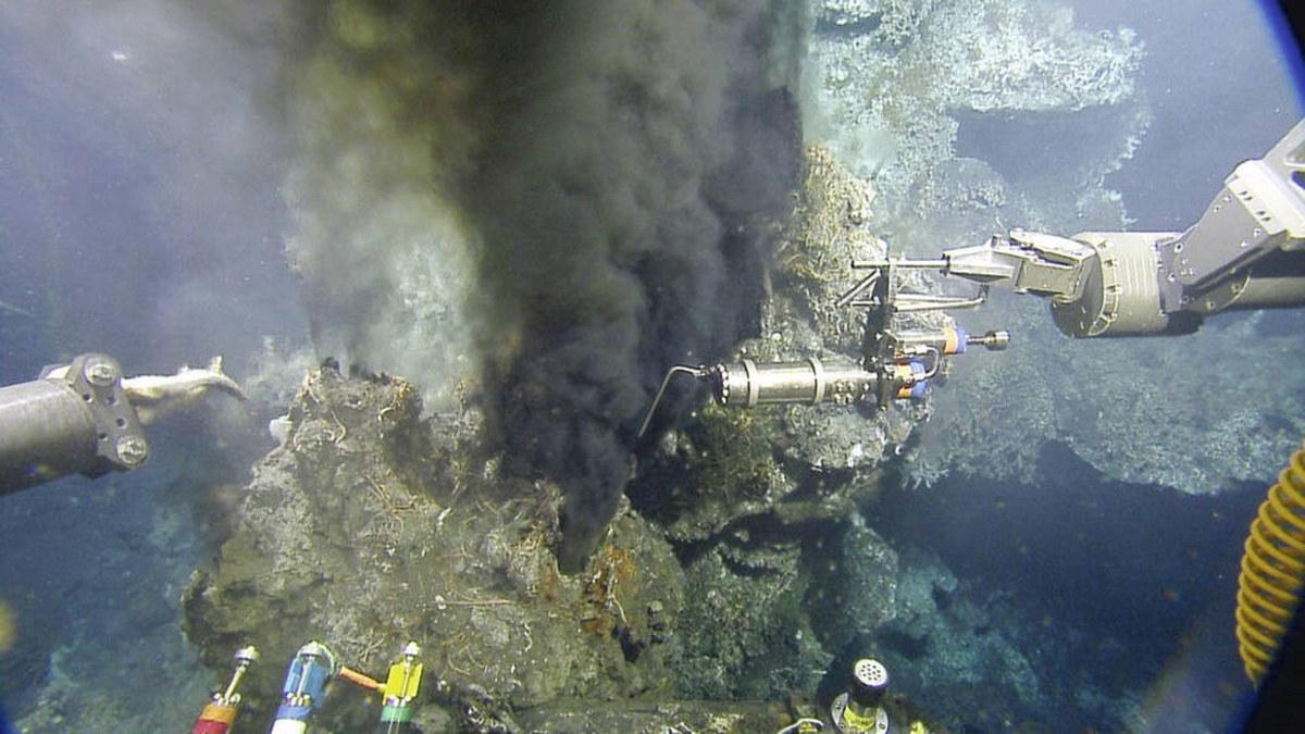 U.S. ocean sensors pullback alarms Canadian climate researchers