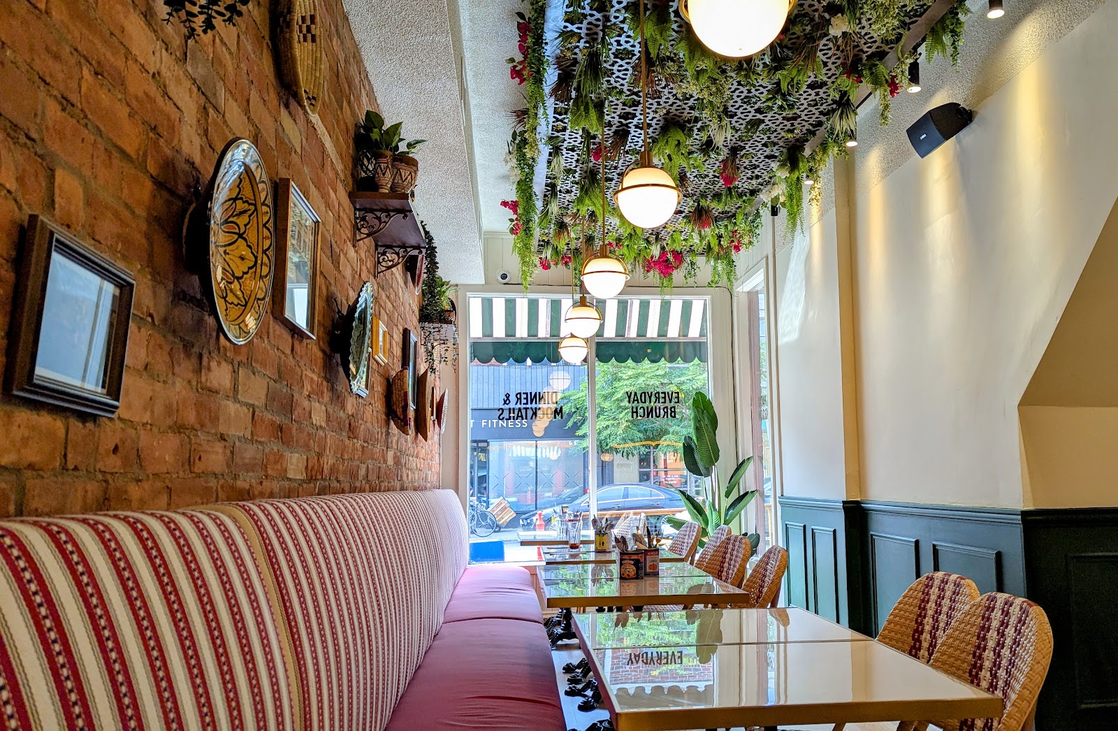 Cabbagetown's Riyah Cafe faces eviction in landlord dispute over unclear charges