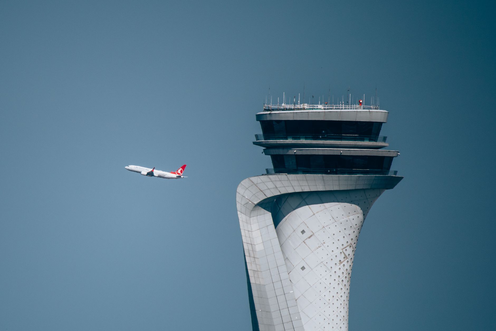 Ontario takes control of Billy Bishop airport expansion