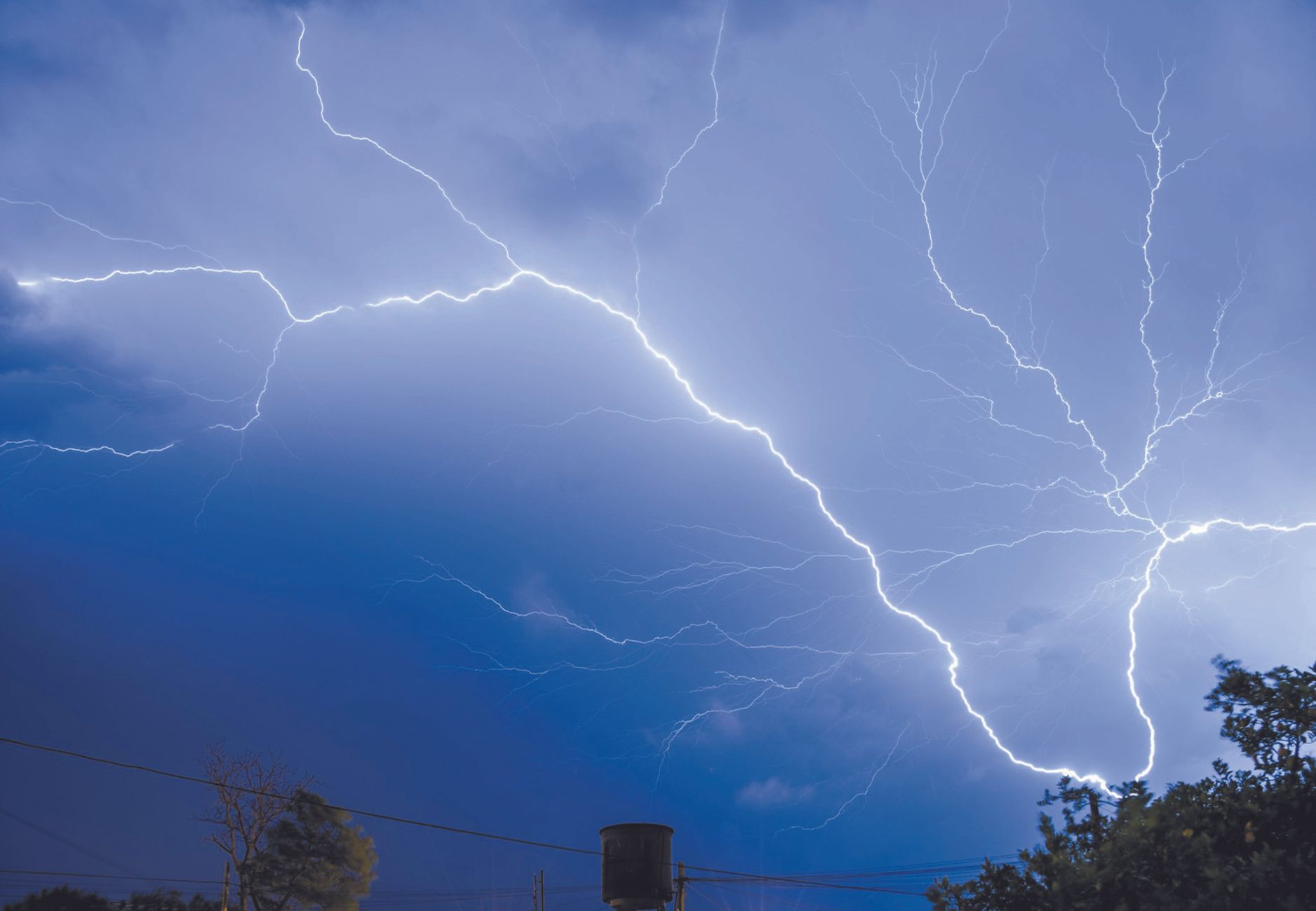 Greater Toronto Area under severe thunderstorm watch with winds up to 110 km/h expected