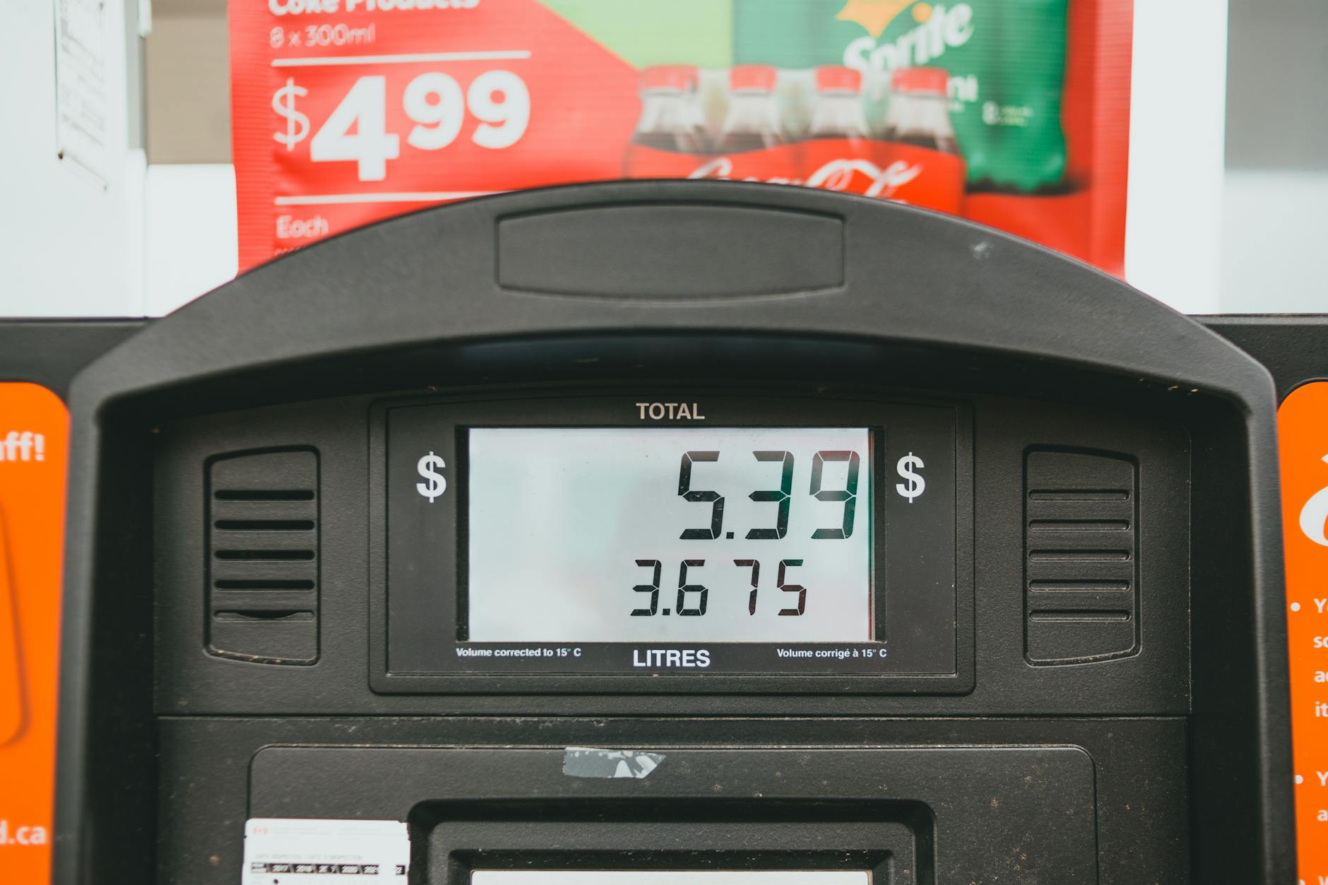 Gas prices drop across Montreal overnight