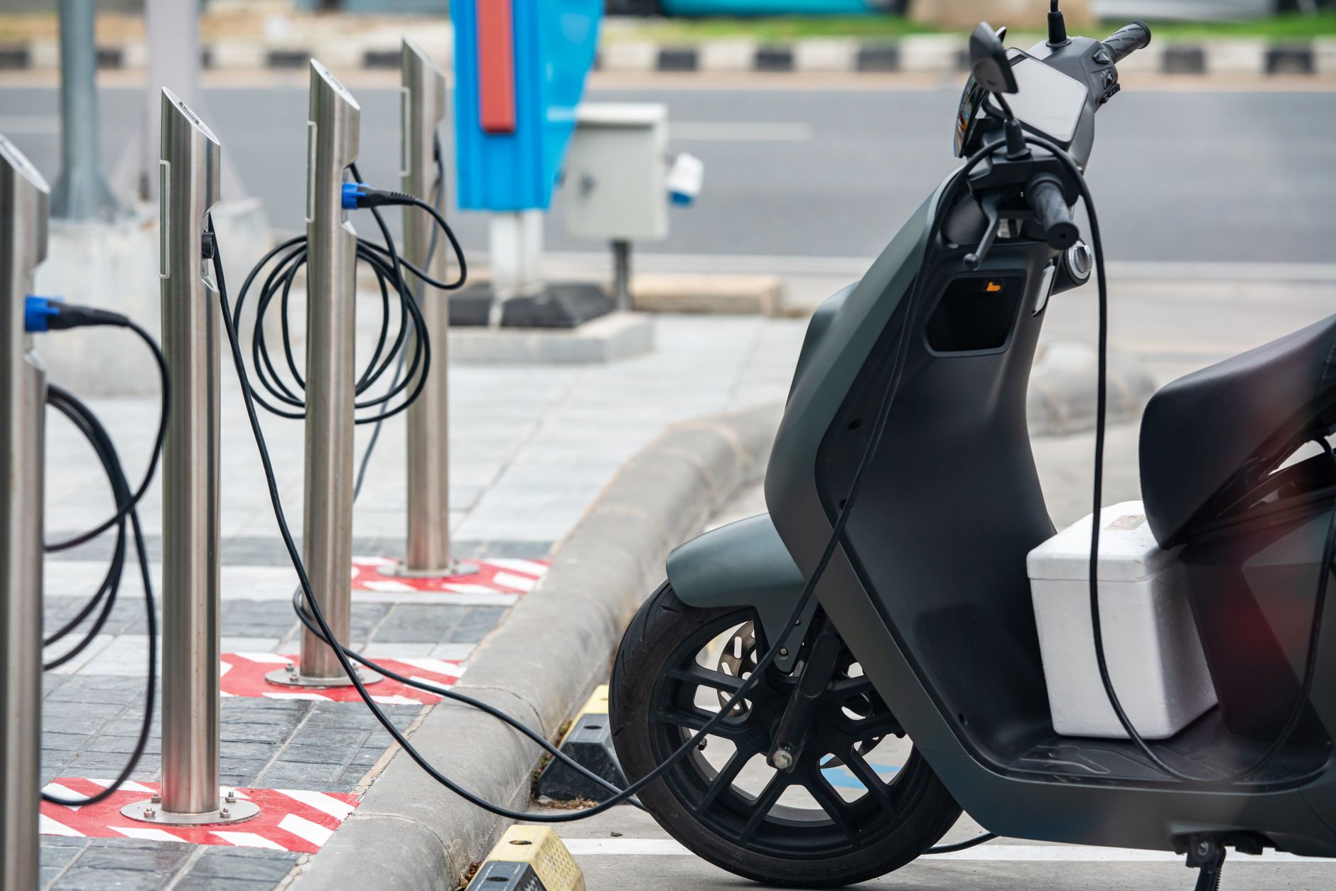 BC Hydro plans to triple public EV charging network to 3,500 ports by 2035