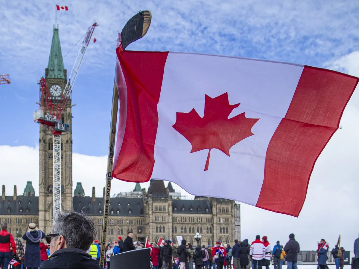 Federal 'Buy Canadian' policy shuts out small businesses, lobby warns