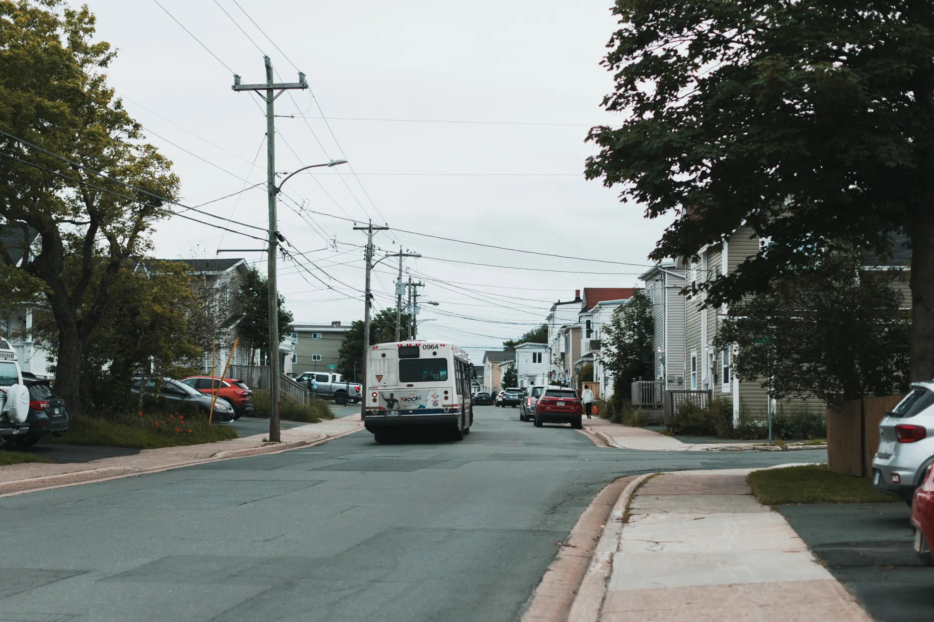 TransLink bus driver suffers medical emergency, crashes in North Vancouver