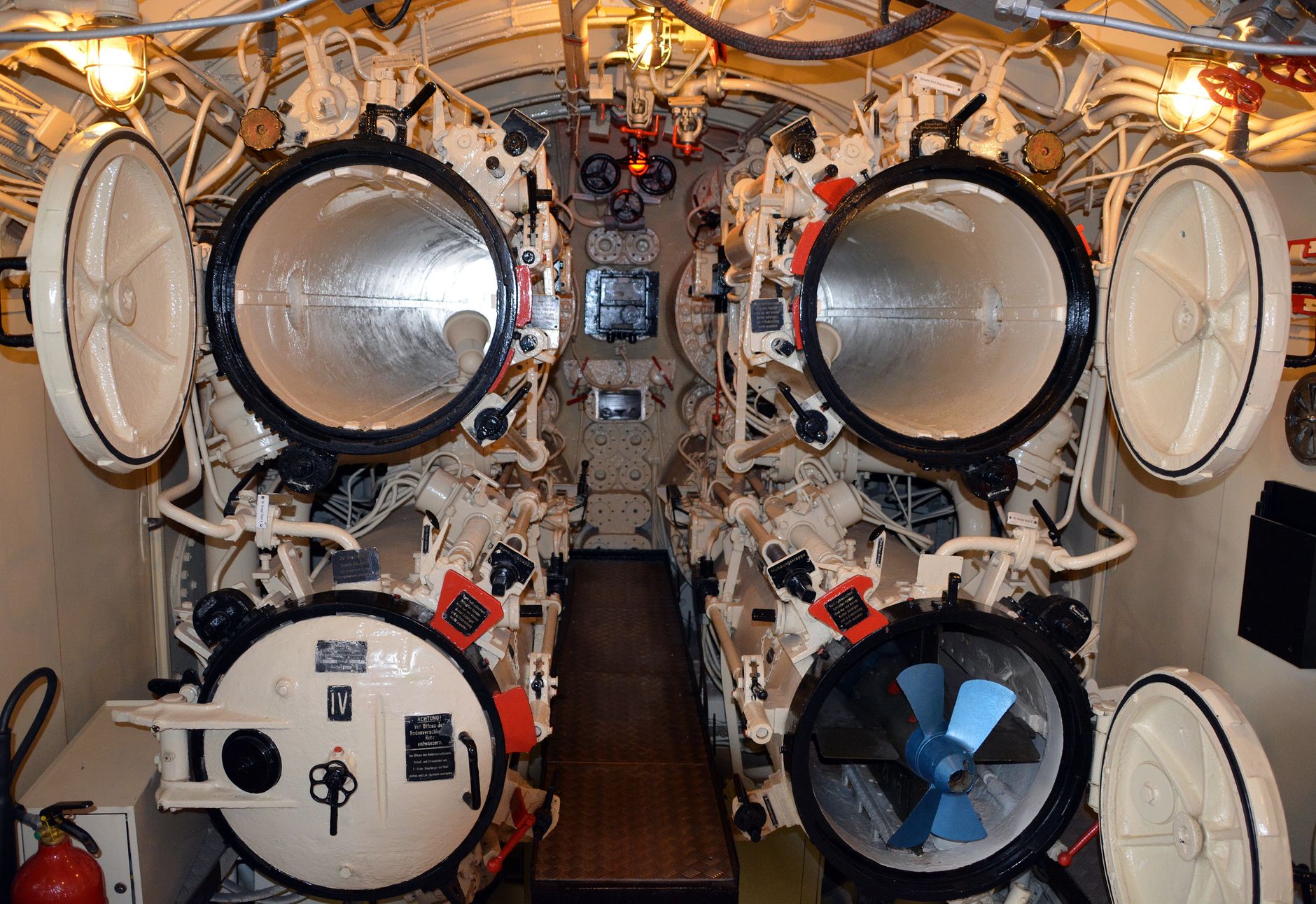 Canada orders German subs in largest contract ever; signals shift in European ties