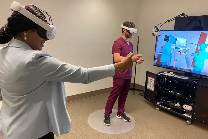 Virtual Reality Gives Nursing Students Safe Space to Practice