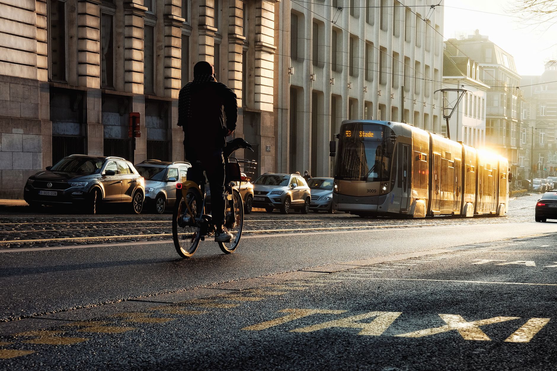 Killarney's $15.2M bike lane project moves ahead as residents question need for changes