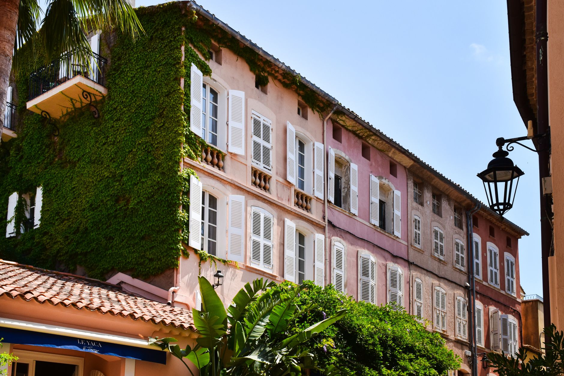 Les Faux Bourgeois reopens with new direction after staff overhaul and ownership changes
