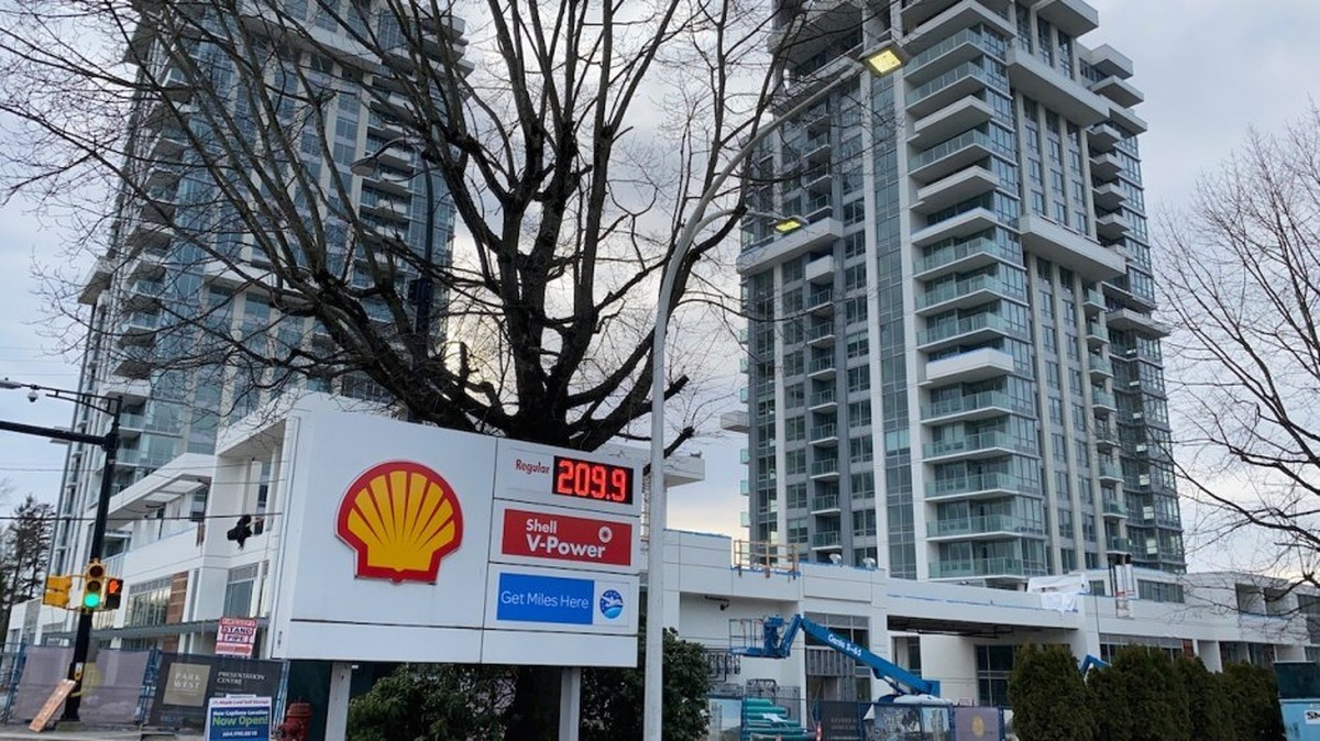 B.C. retail sales rise on fuel spike, but core spending slips