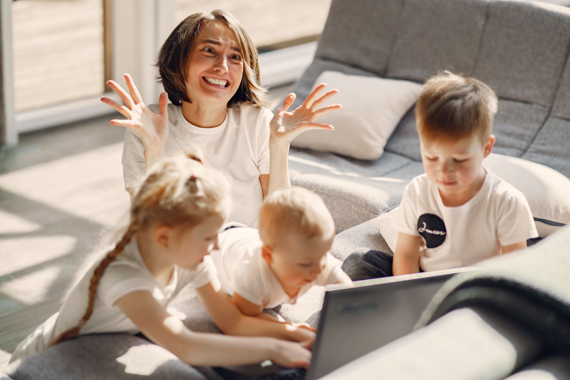 Mom Jokes Proves Parenting Is Comedy Gold