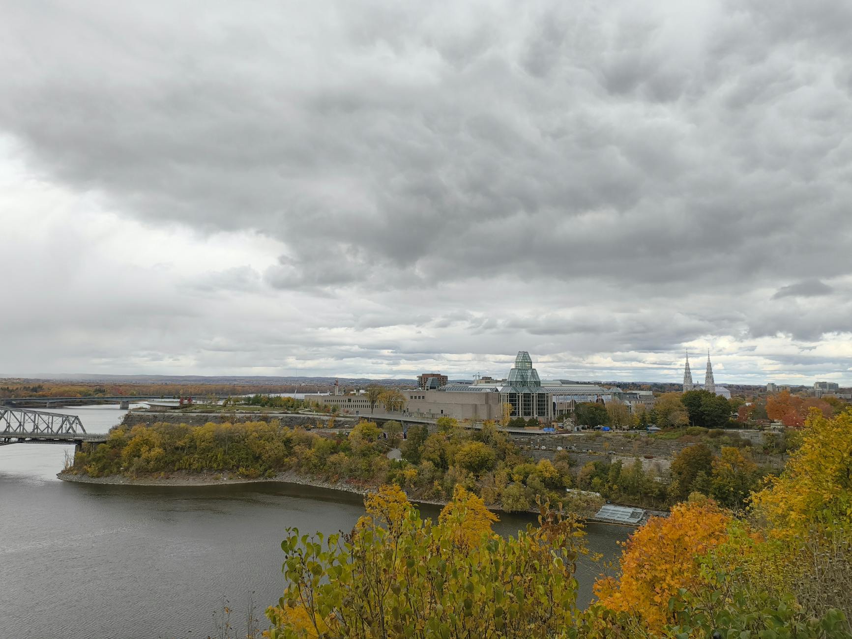 Ottawa-Gatineau adds 10,000 jobs as unemployment falls