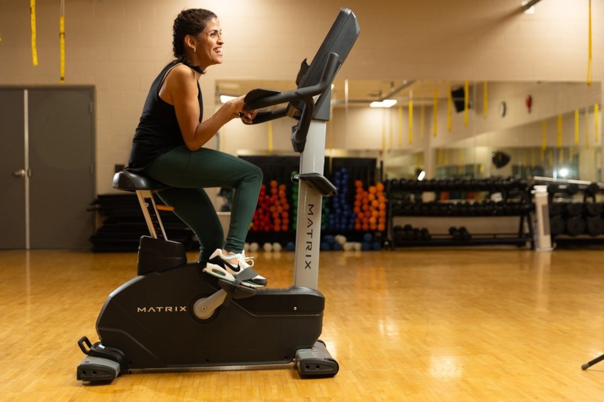 Airdrie woman marks 45th birthday with stationary bike half-marathon
