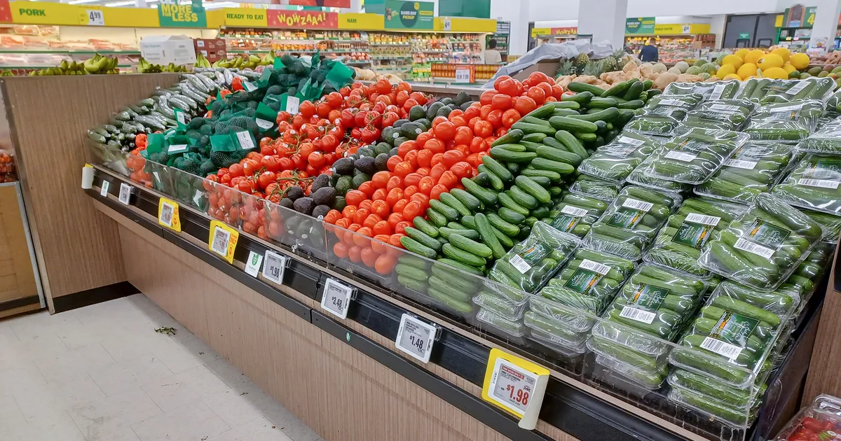 Canadians receiving grocery rebate top-up this Friday