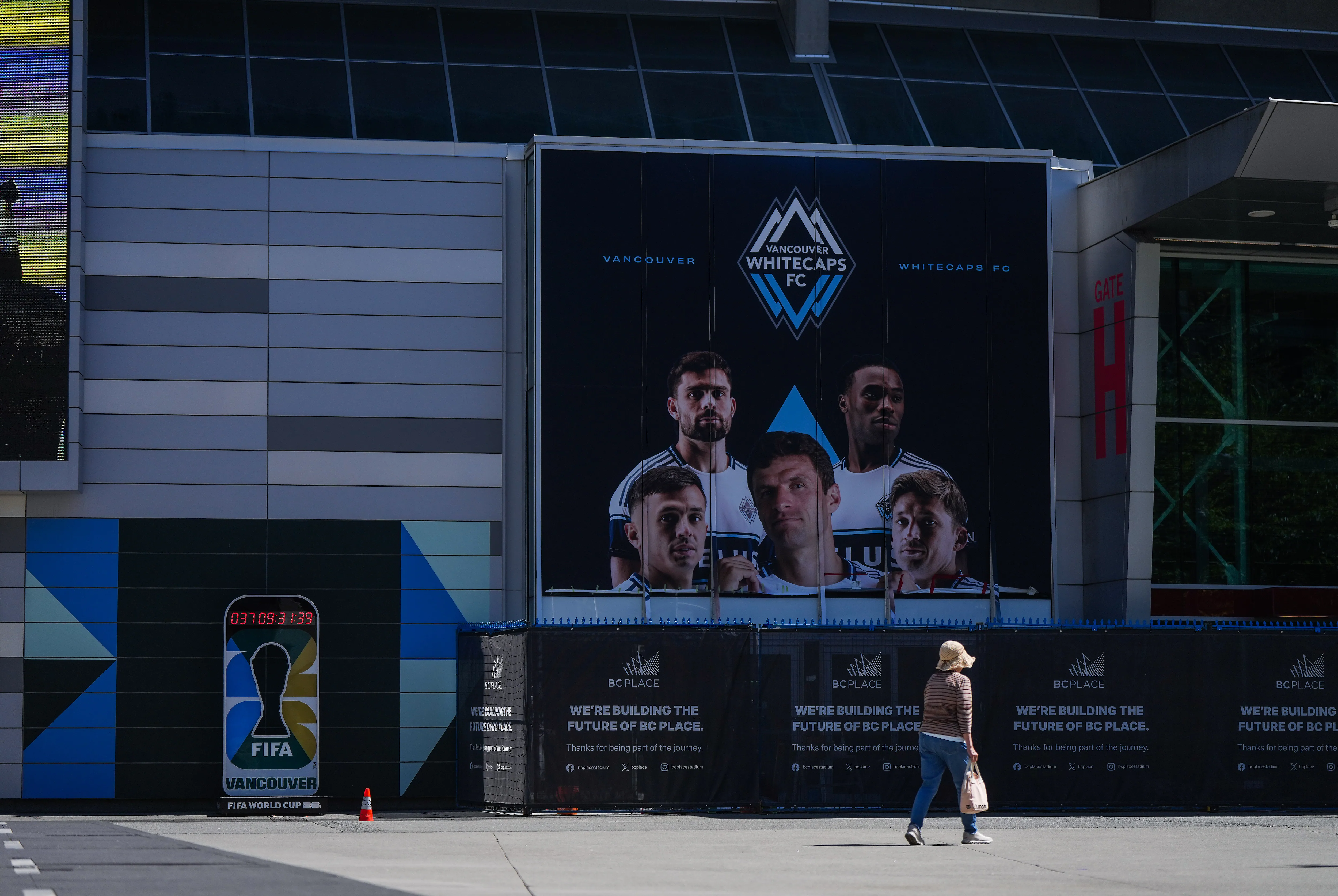 Health officials alert on illness risk during FIFA World Cup