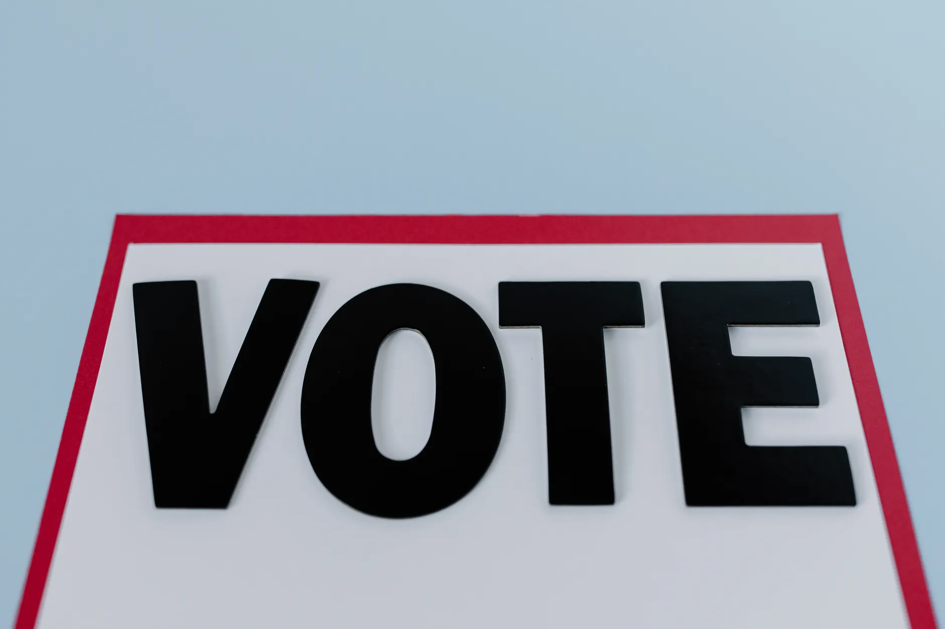 North Vancouver entrepreneur McGraw challenges Mayor Buchanan in municipal election